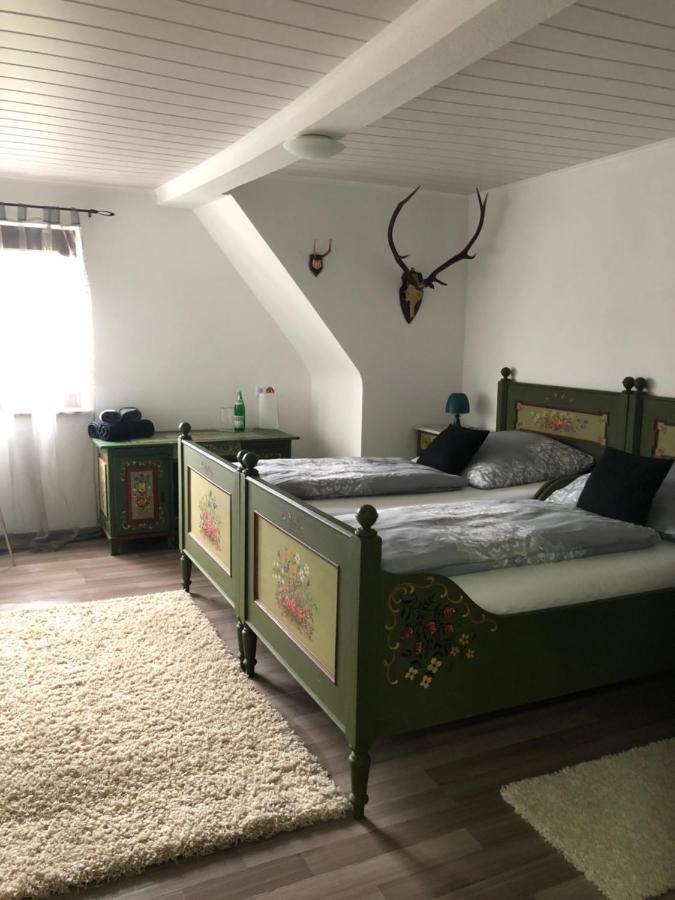 Pension Restaurant Ewald Bischofsheim an der Rhön Esterno foto